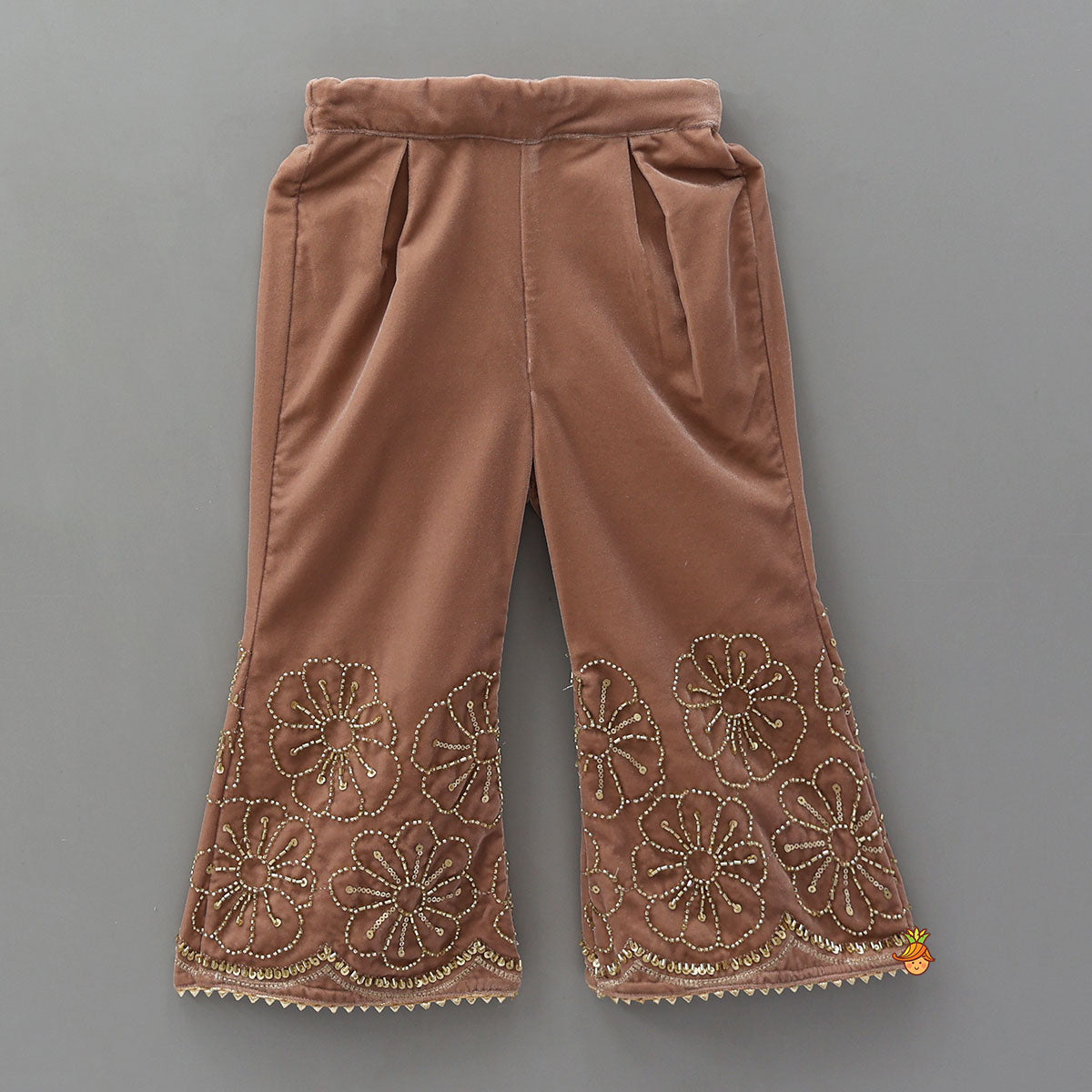 Front-Slit Velvet Kurti And Pant With Dupatta