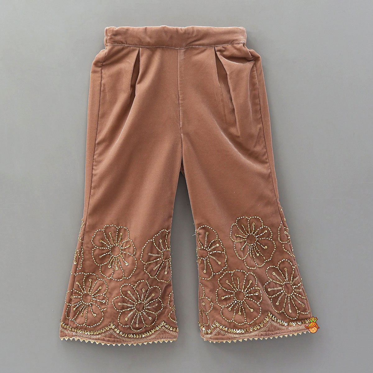 Front-Slit Velvet Kurti And Pant With Dupatta