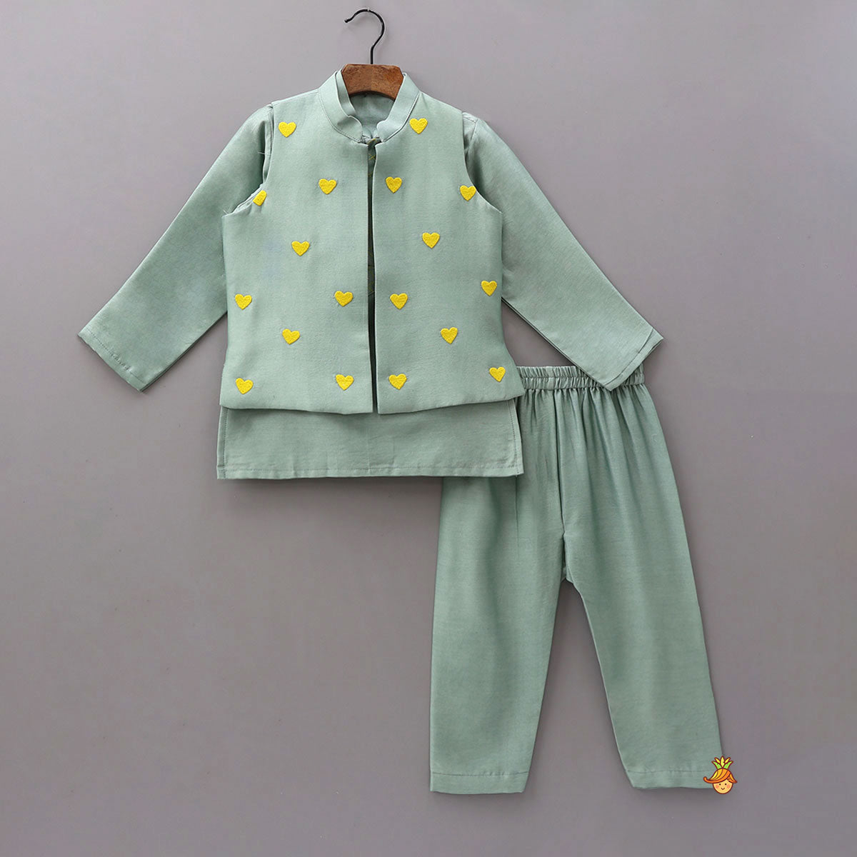 Mandarin-Collar Kurta With Heart-Embroidered Jacket And Pyjama