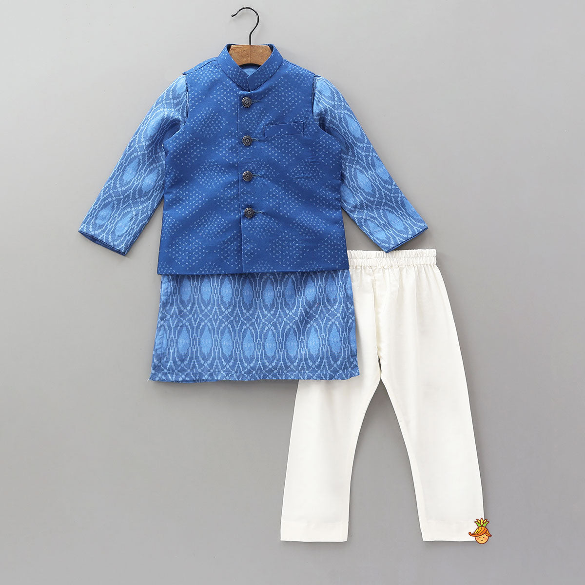 Elegant Printed Kurta With Jacket And Pyjama