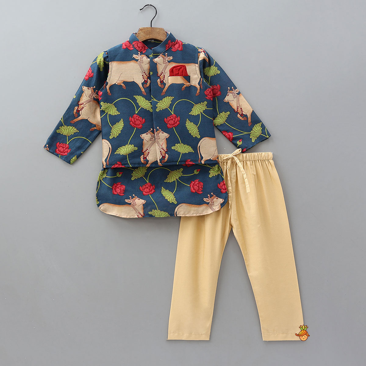 Curved Hem Kurta With Printed Jacket And Pyjama