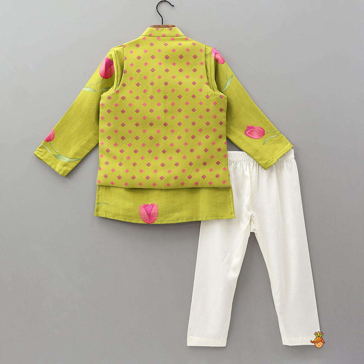 Mandarin-Collar Ethnic Kurta With Printed Jacket And Pyjama