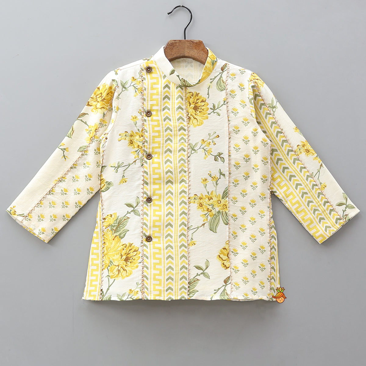 Floral Printed Ethnic Kurta And Pyjama