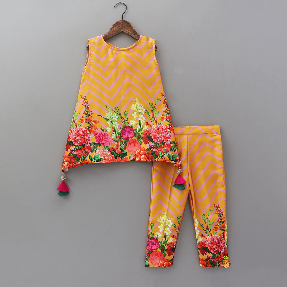 Chevron Printed Tassel-Detailed Kurti And Pant