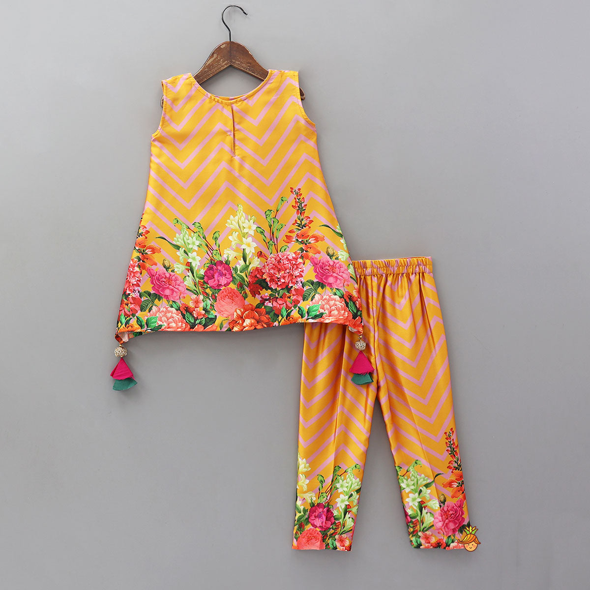 Chevron Printed Tassel-Detailed Kurti And Pant