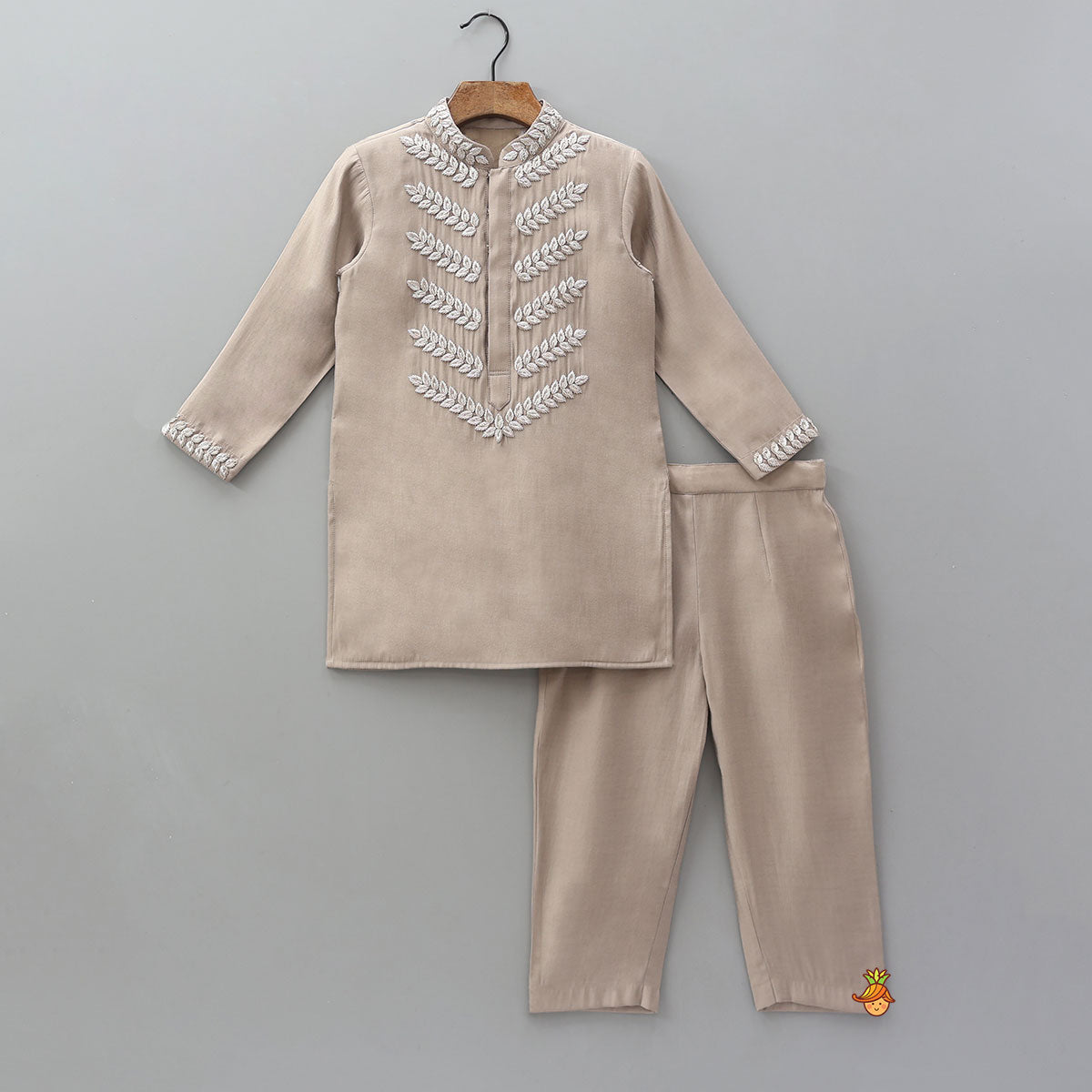 Hand Embroidered Elegant Kurta With Pants
