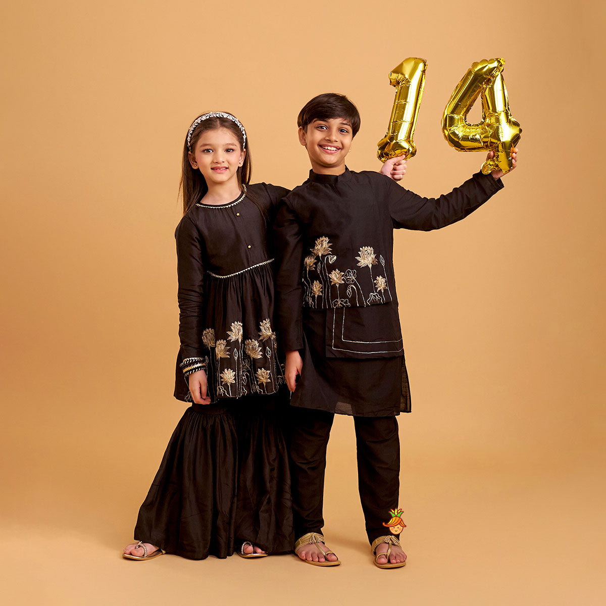 Ethnic Kurta With Embroidered Flap And Pyjama twinning model image 1