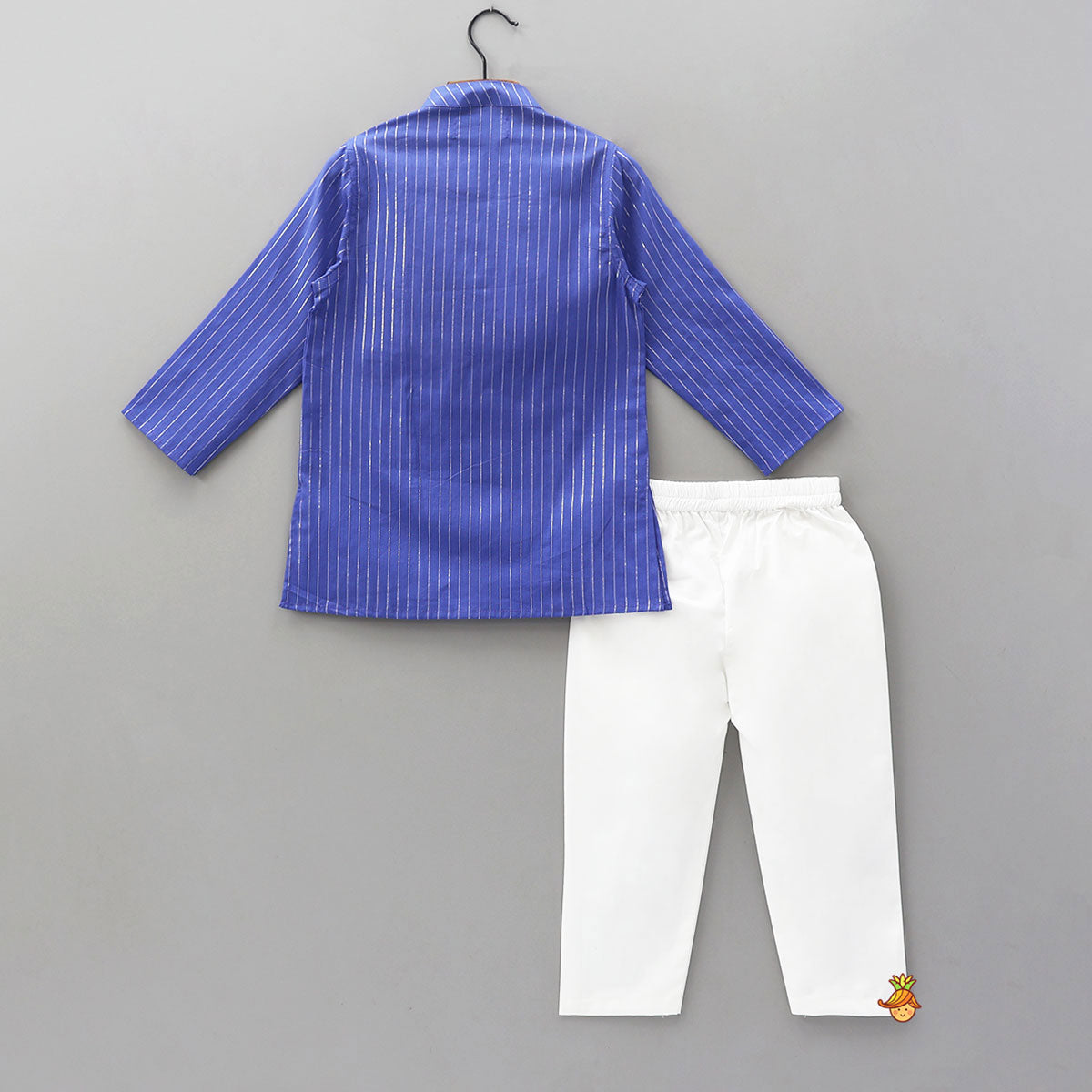 Lurex Stripe Detailed Ethnic Kurta And Pyjama