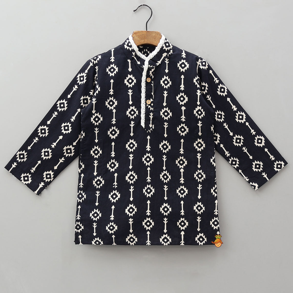 Printed Pocket Detail Ethnic Kurta With Pyjama