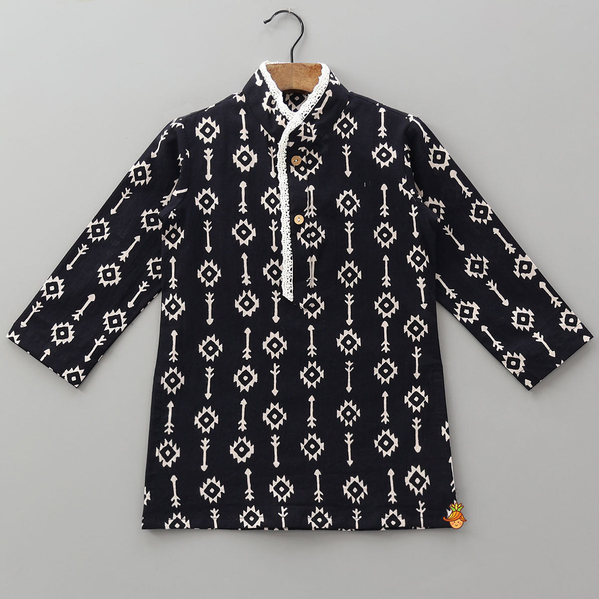 Printed Pocket Detail Ethnic Kurta With Pyjama