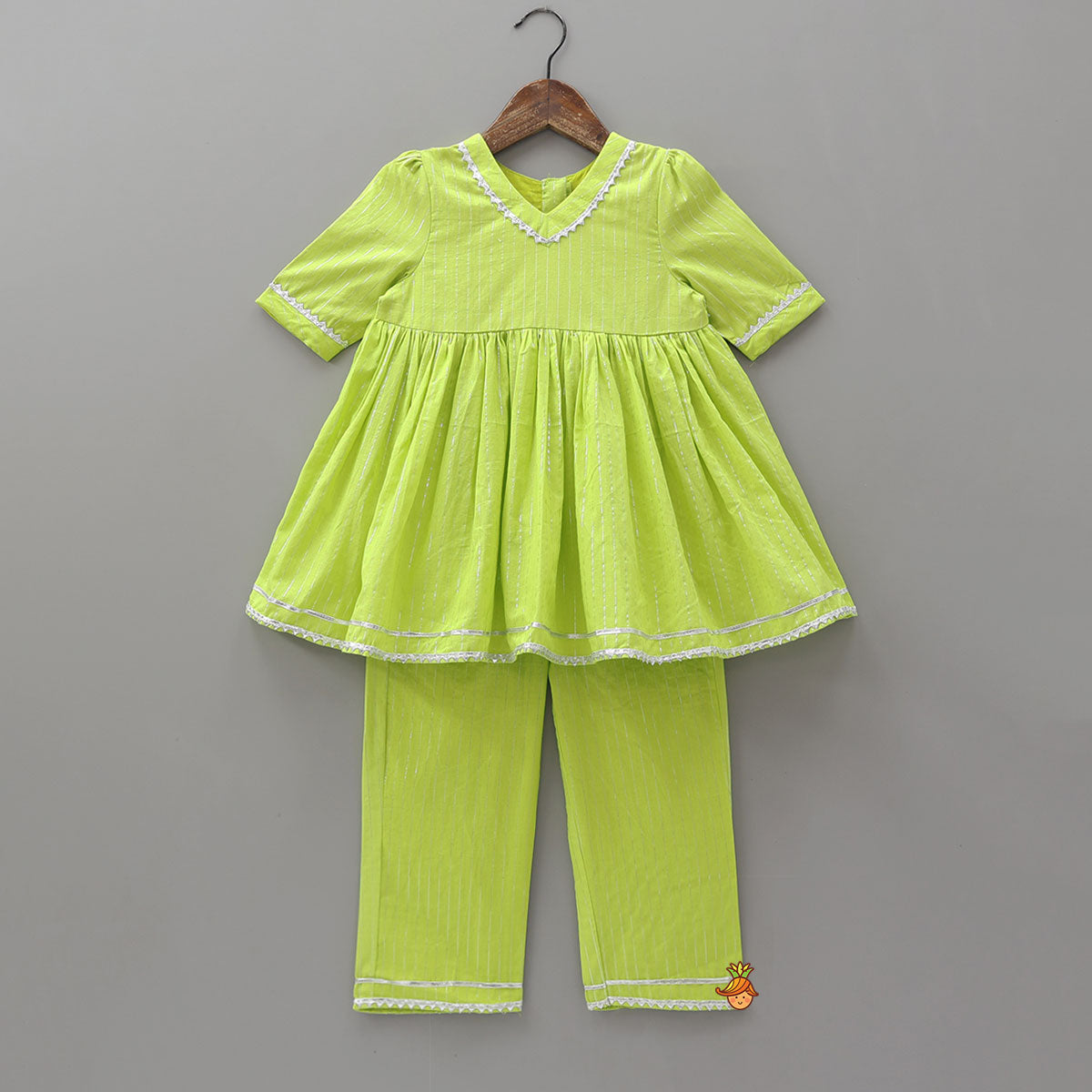 Lurex Striped Kurti And Pant With Statement Dupatta