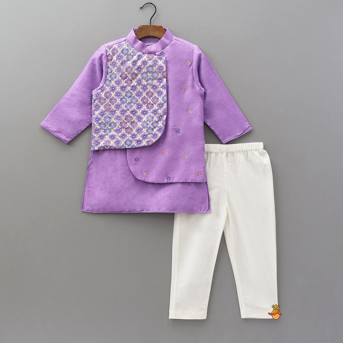 Ethnic Jacket-Style Kurta And Pyjama