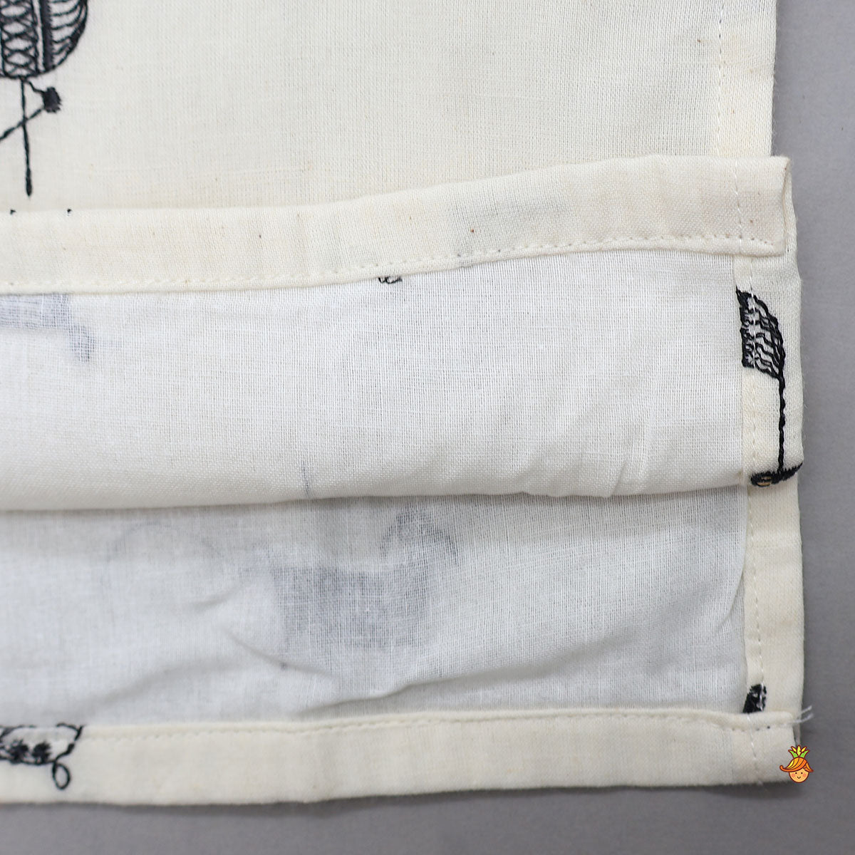 Patch Pocket Detail Embroidered Kurta And Pyjama