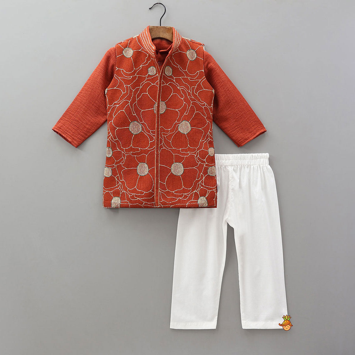 Ethnic Kurta With Matching Open Jacket And Pyjama