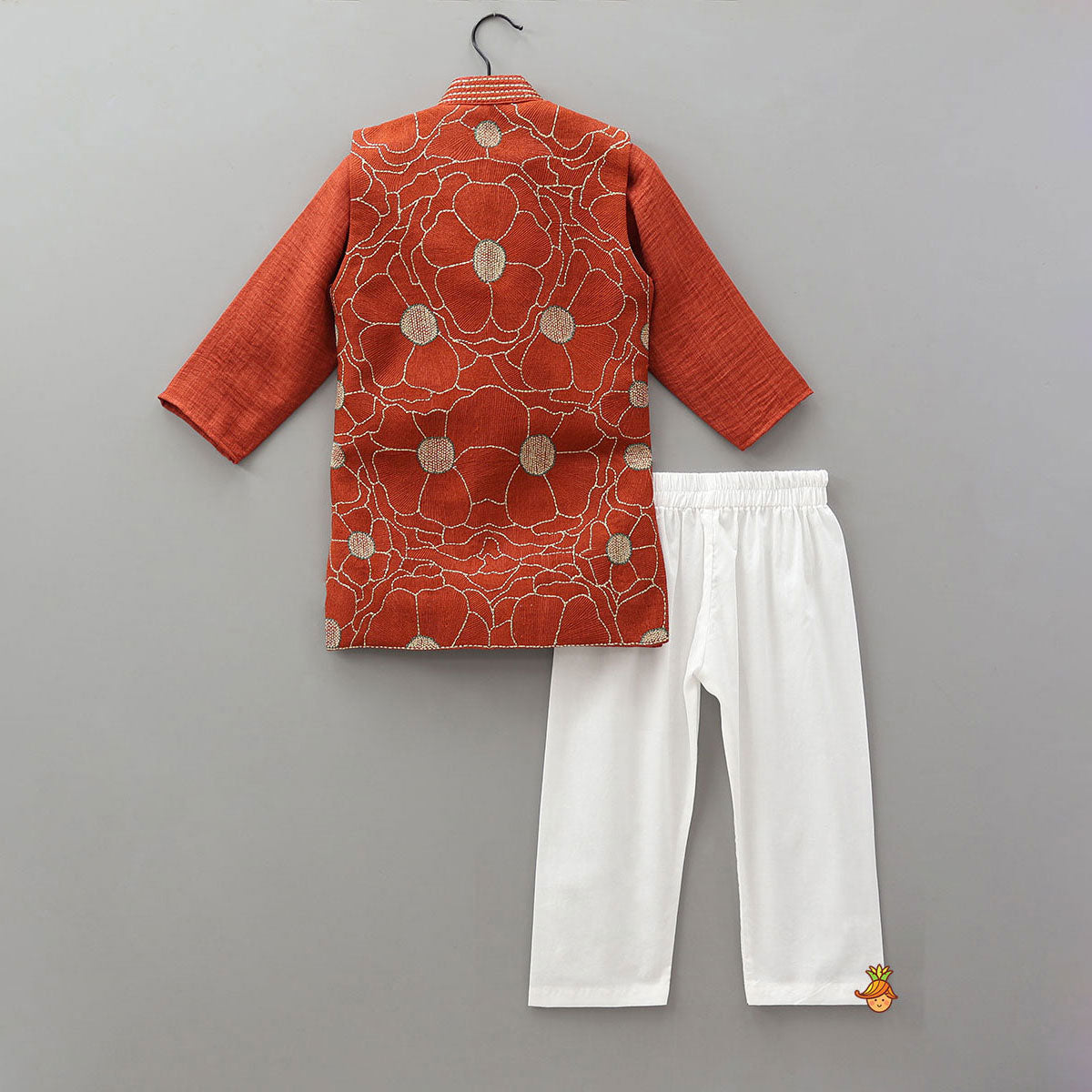 Ethnic Kurta With Matching Open Jacket And Pyjama