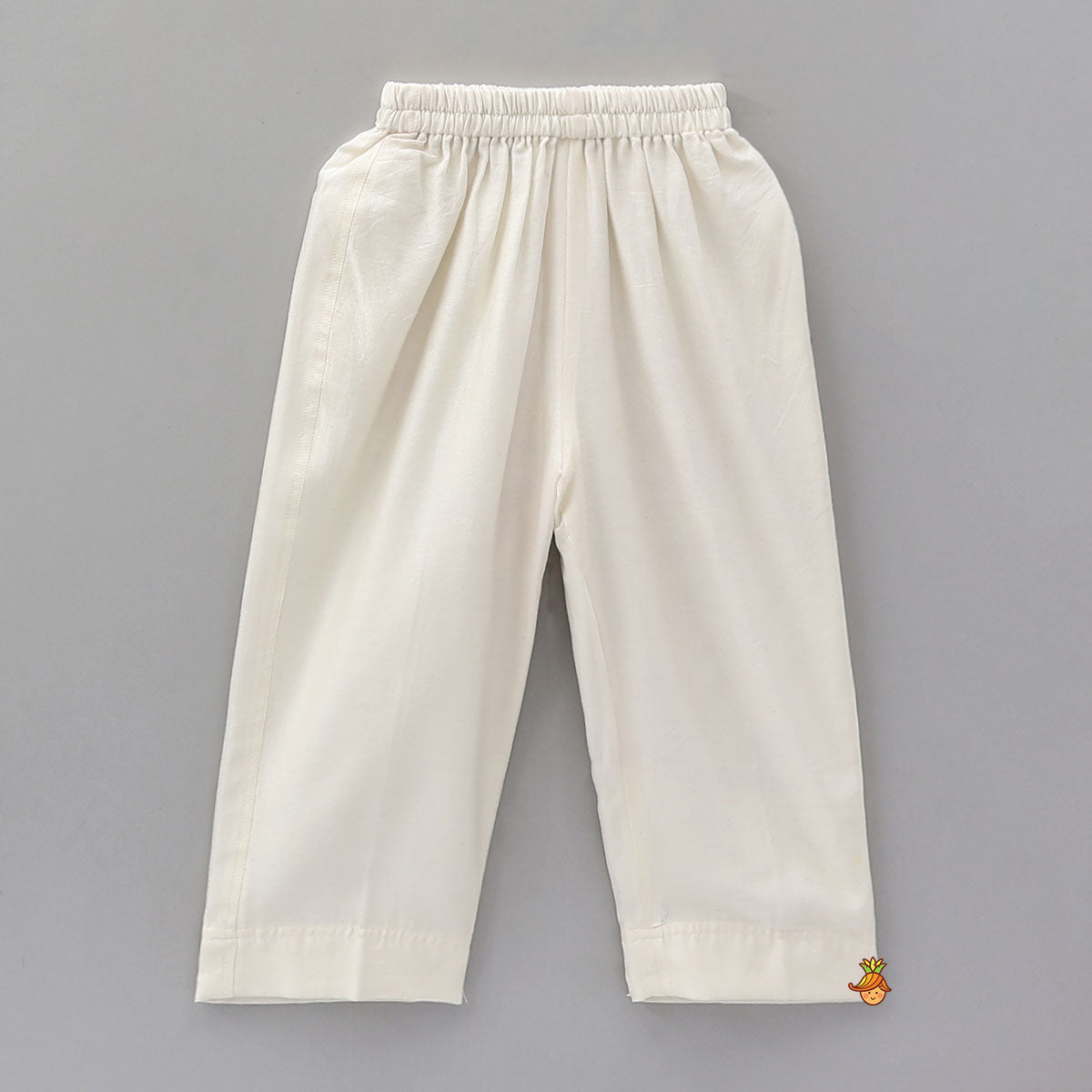 Ethnic Kurta With Three Pocket Detail Jacket And Pyjama