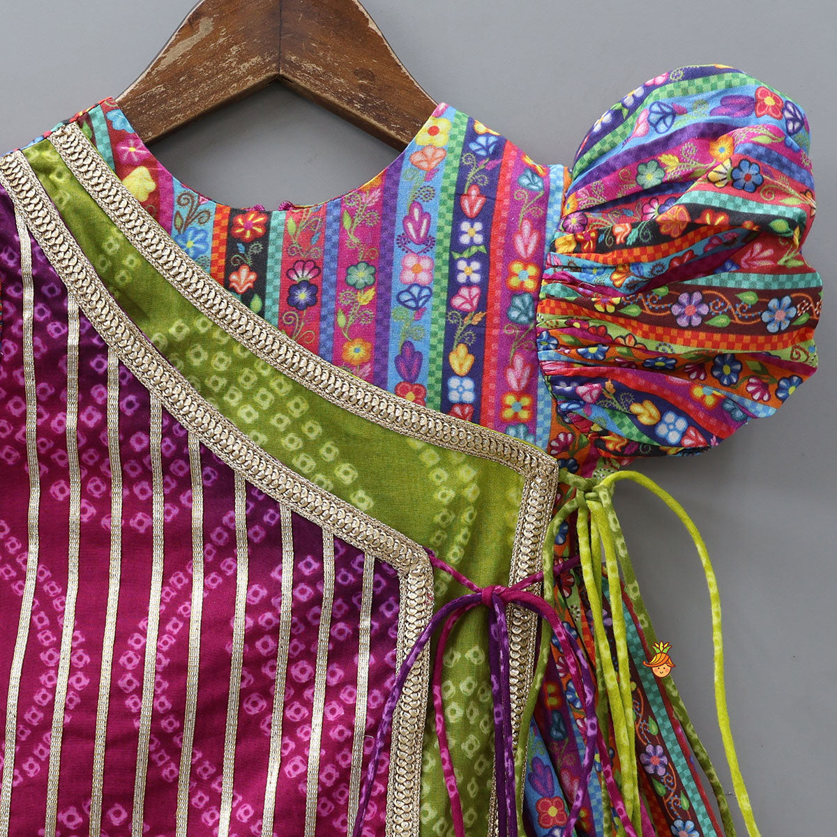 Adorable Floral Printed Kurti With One-Sided Dual Flap