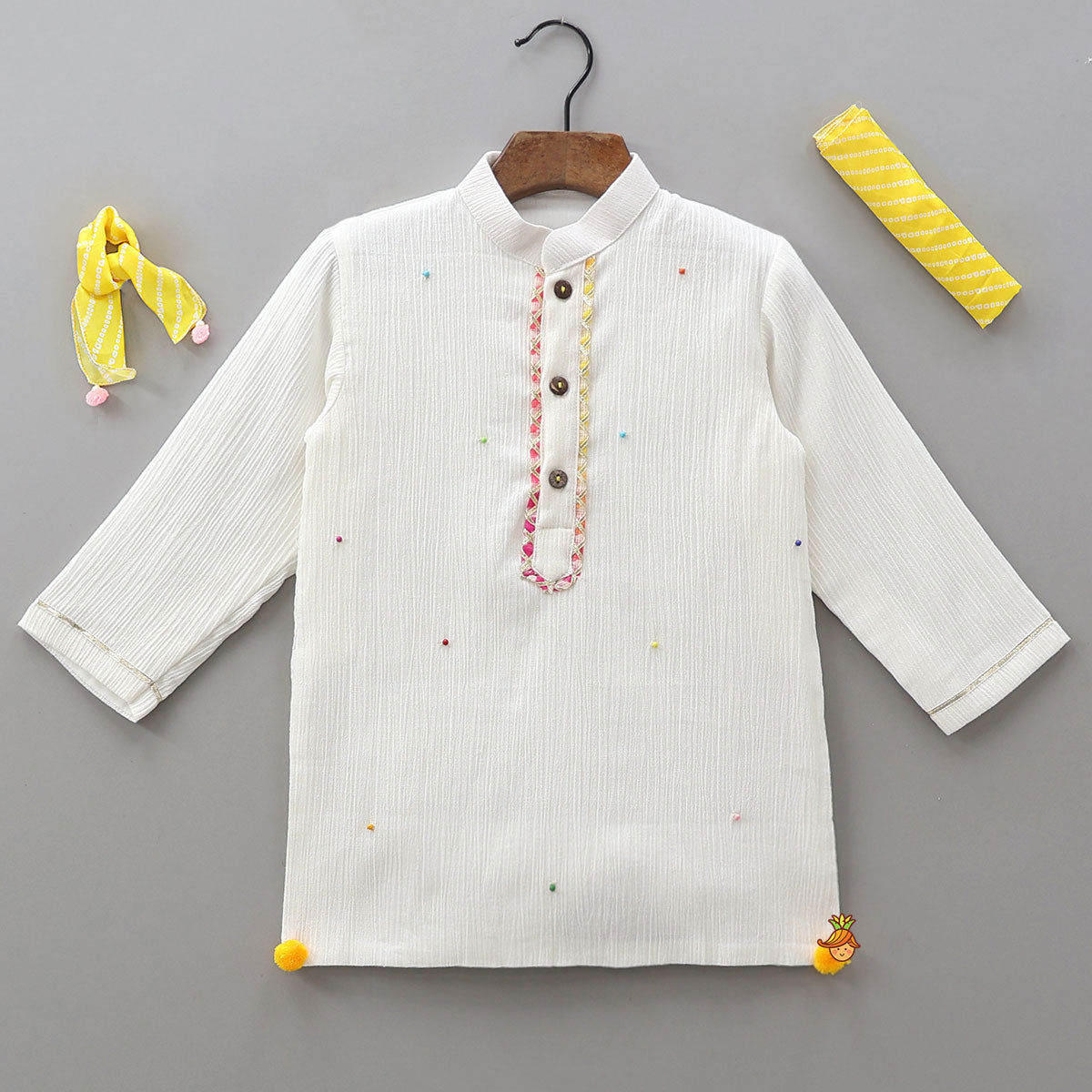 Lace Detailed Kurta With Contrasting Bandana