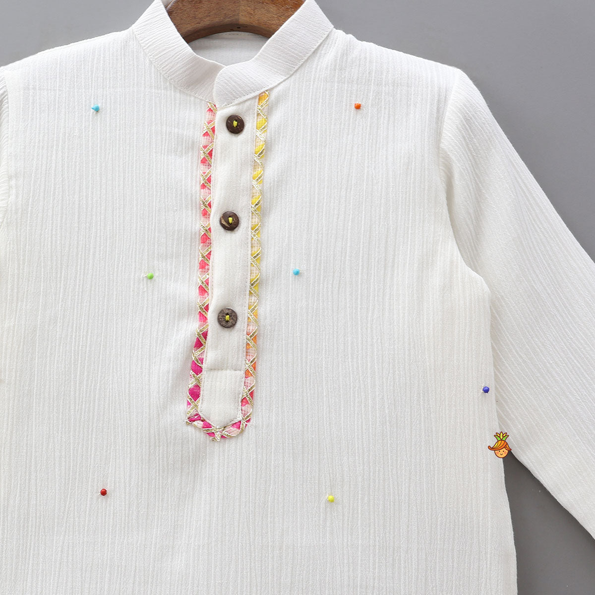 Lace Detailed Kurta With Contrasting Bandana