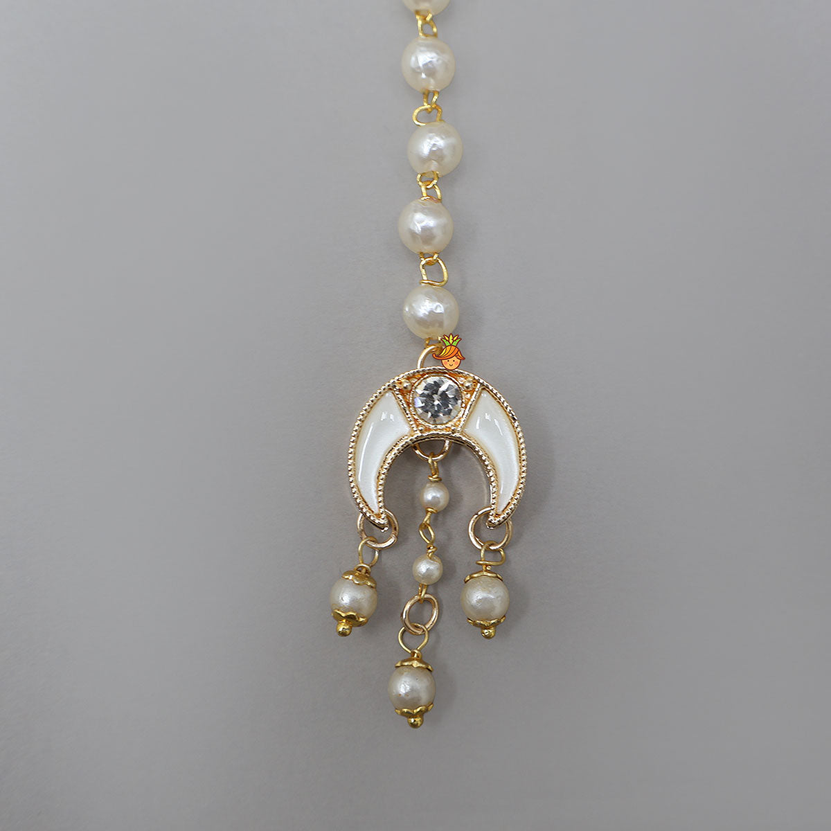 Charming Maang Tikka