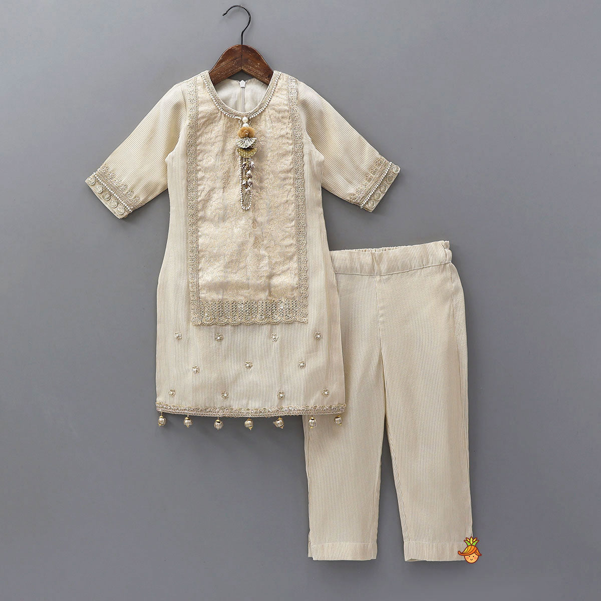 Shimmery Striped Kurti And Pant With Net Dupatta
