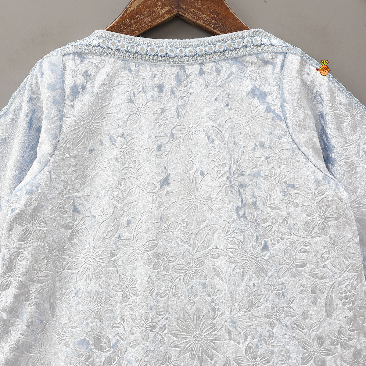 Embossed Velvet Long Jalabiya With Lace Headband