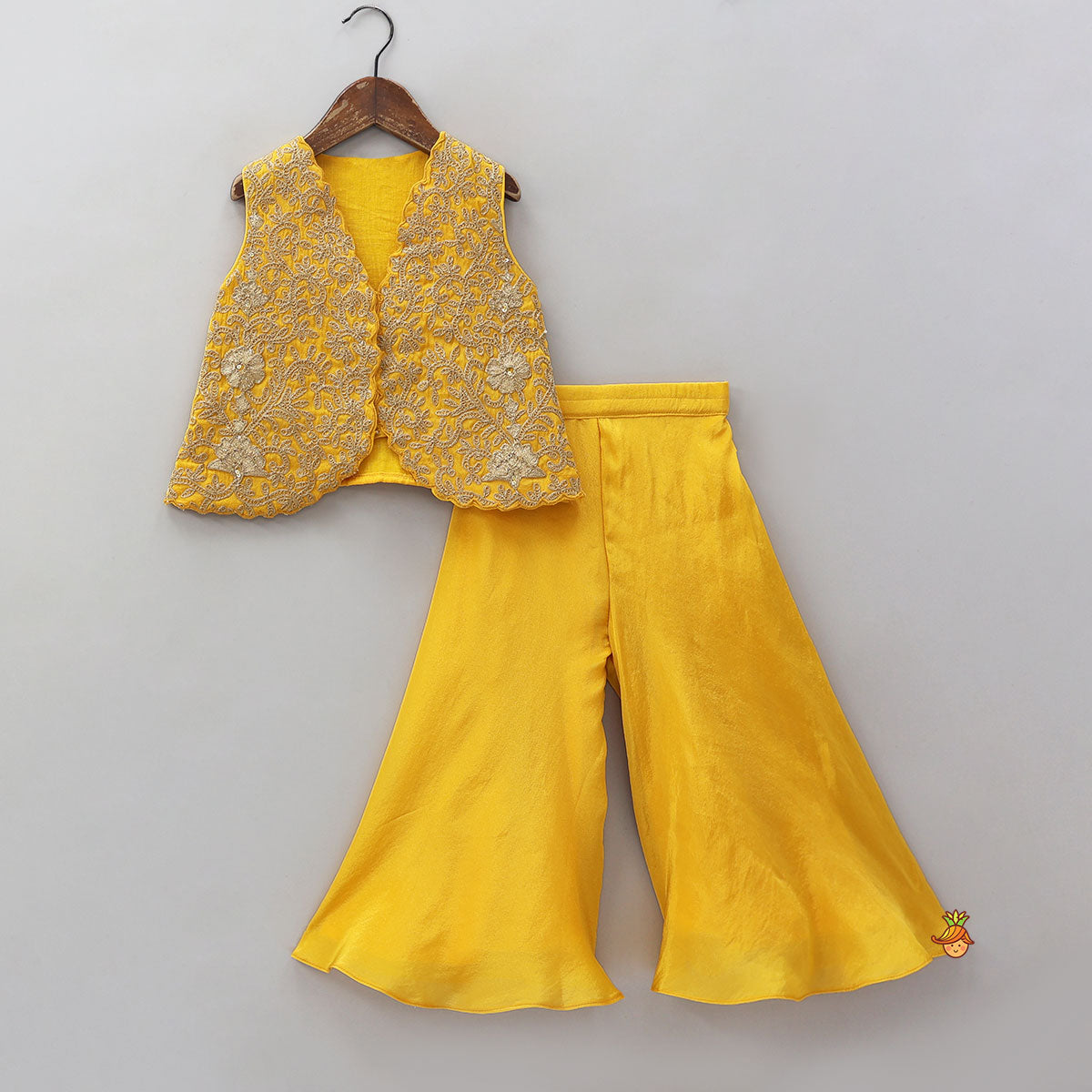 Front-Open Scalloped Design Shimmery Top And Palazzo