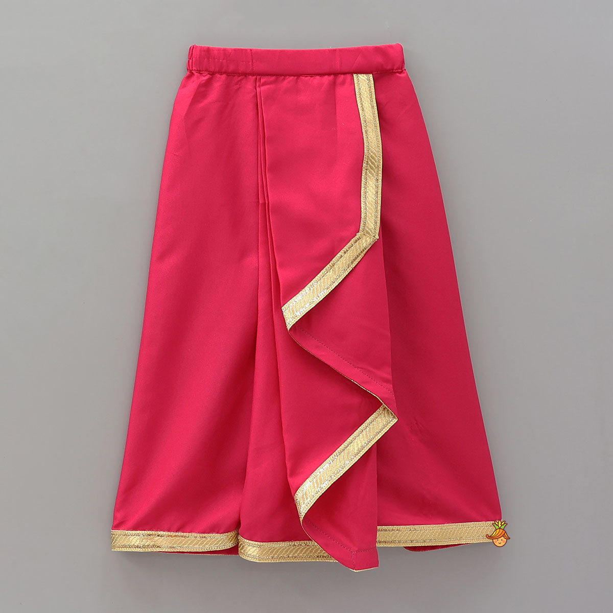 Shimmery Festive Kurta With Lungi, Turban And Accessories Set