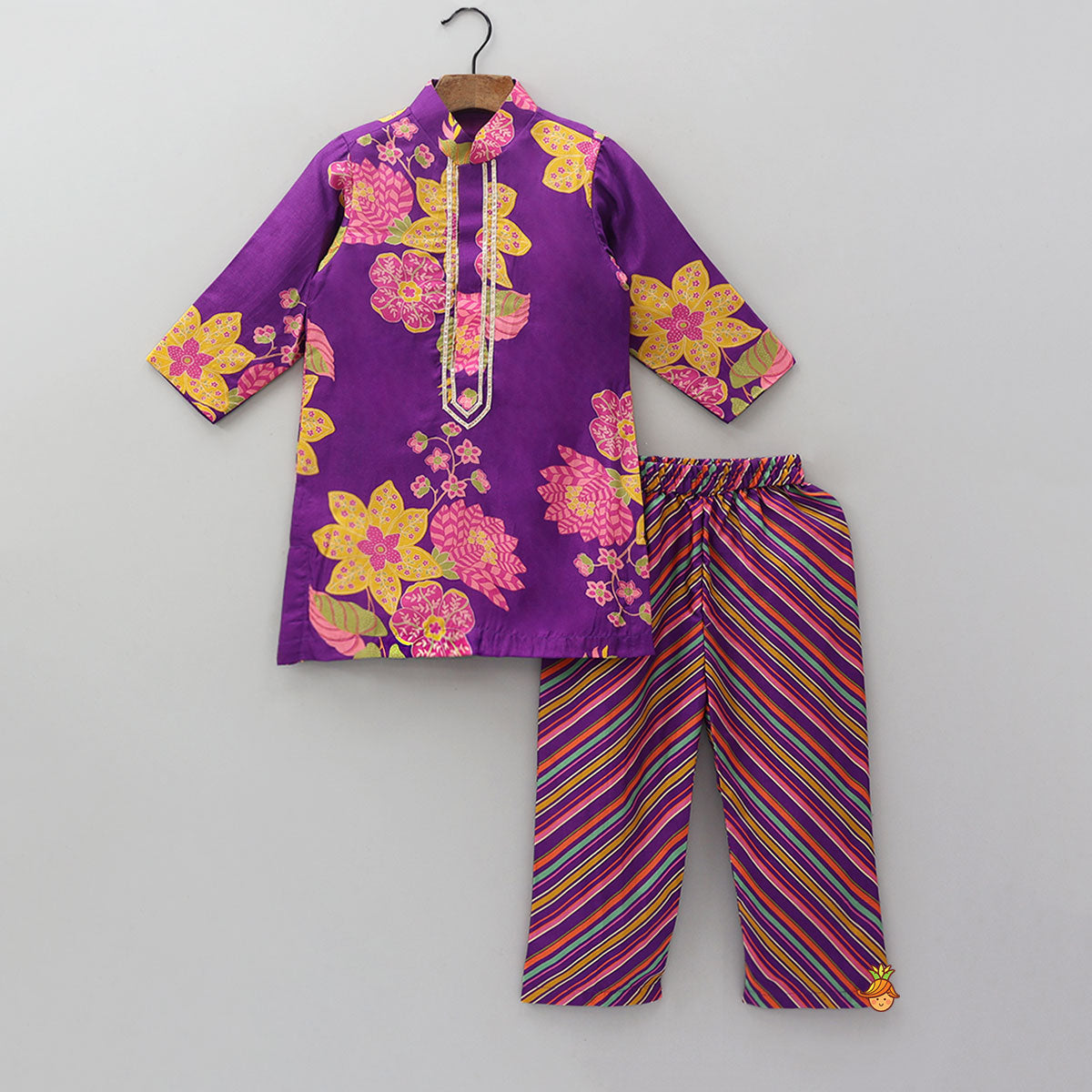 Printed Ethnic Kurta With Striped Pyjama