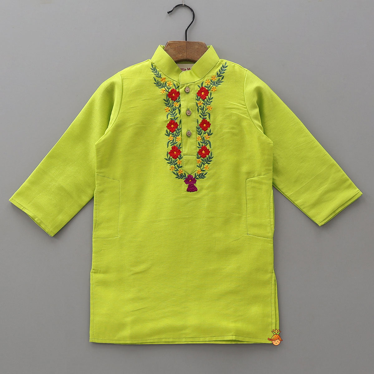 Floral Thread Embroidered Chanderi Kurta With Pyjama