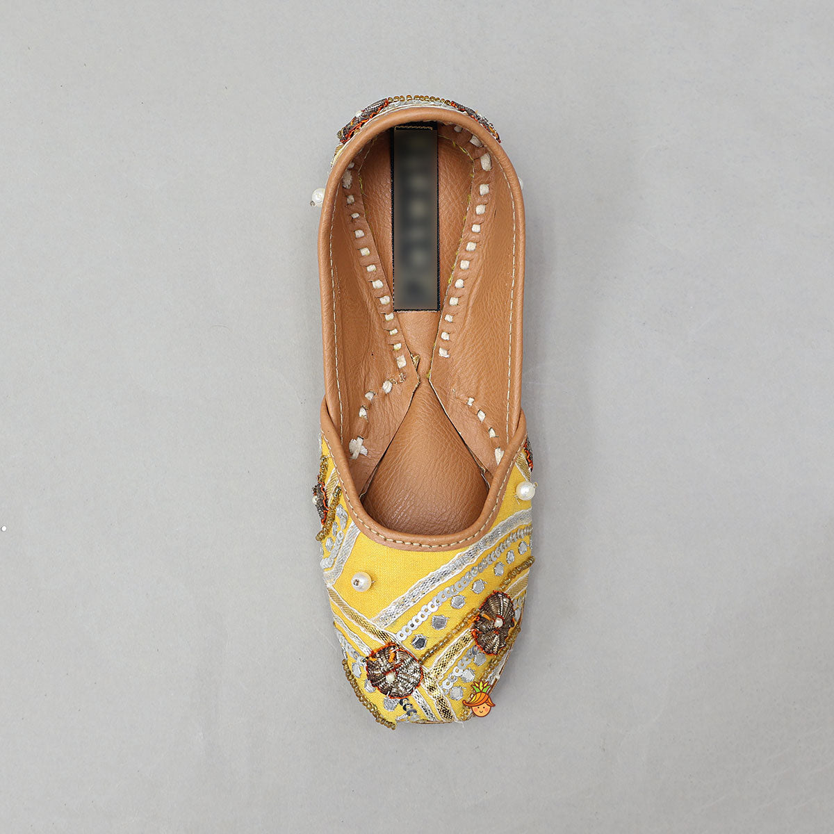 Gota Lace Work Jutti