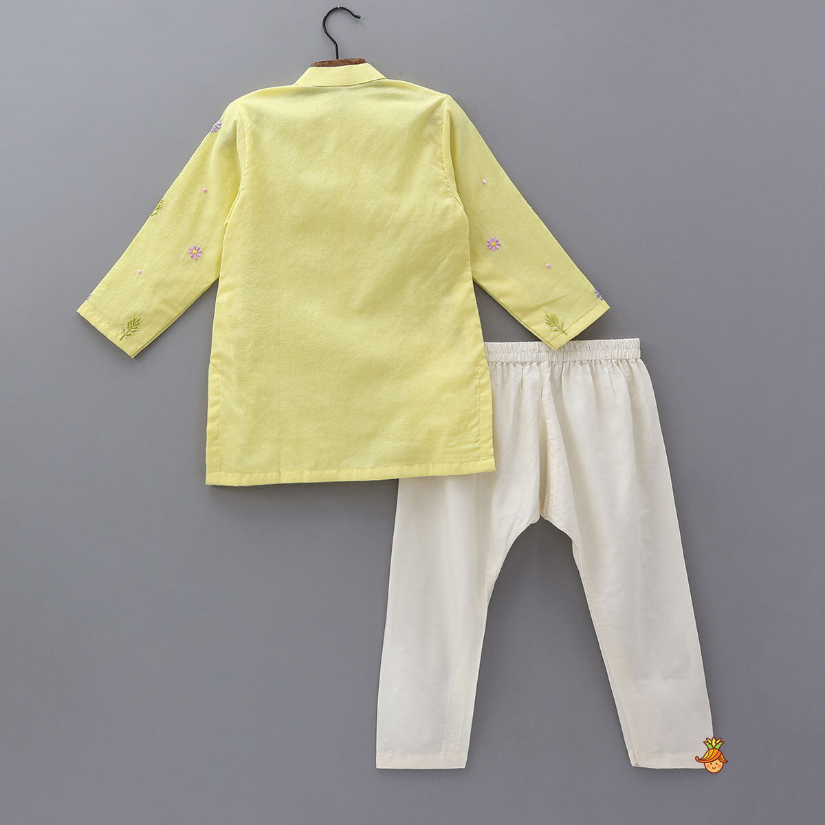 Beautiful Thread-Embroidered Kurta And Pyjama