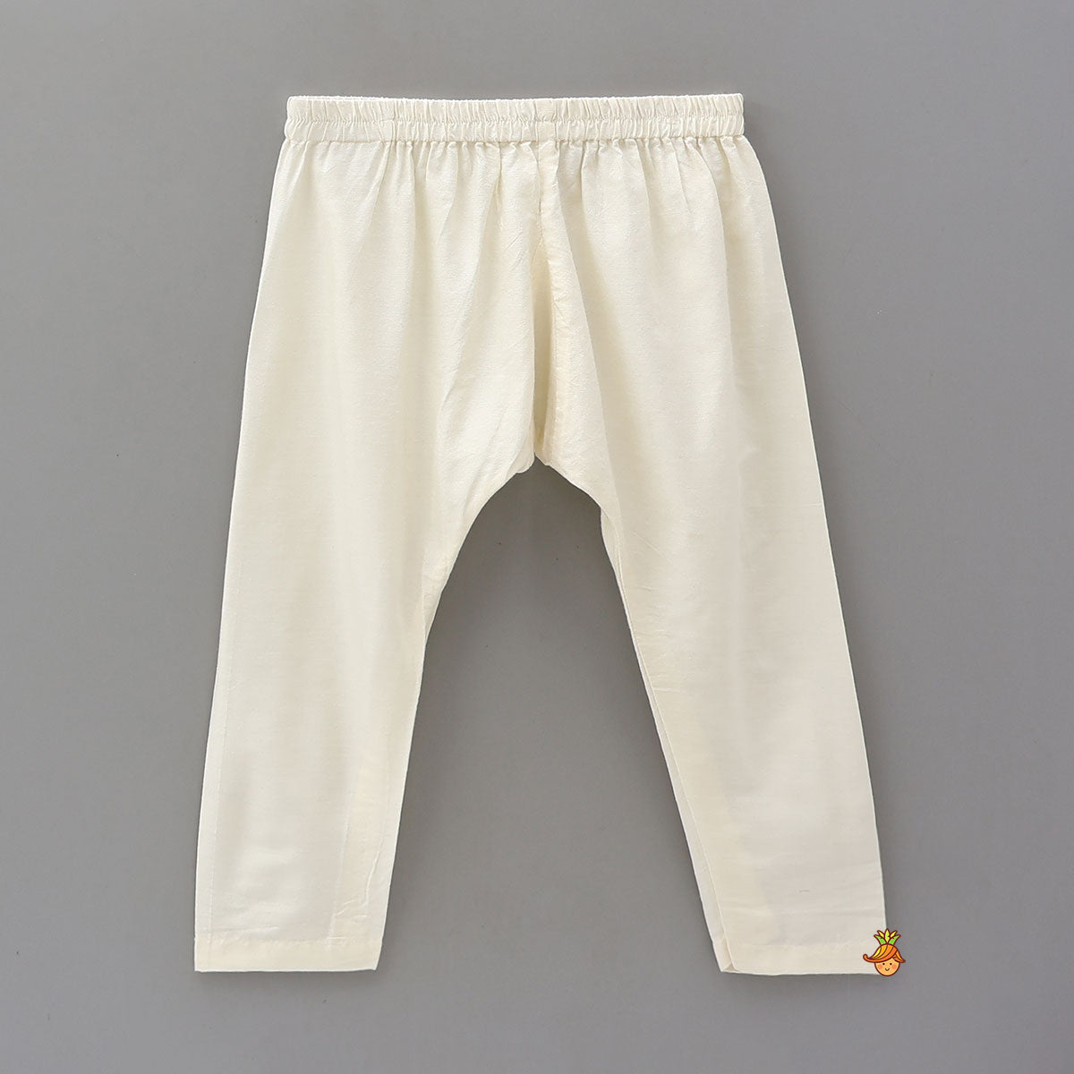 Beautiful Thread-Embroidered Kurta And Pyjama