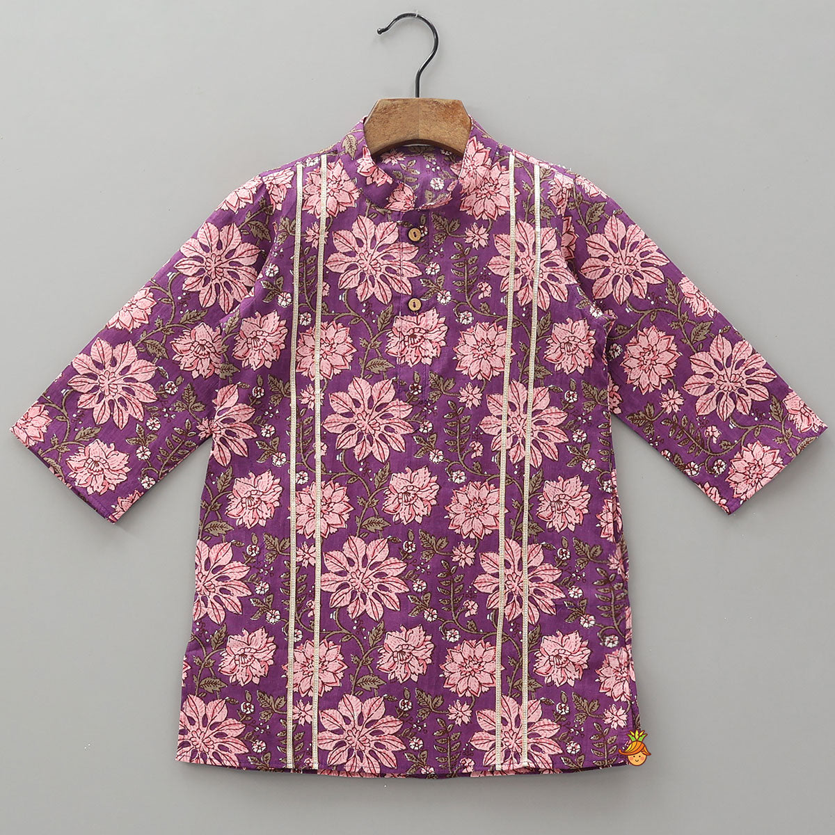 Graceful Floral Kurta And Pyjama