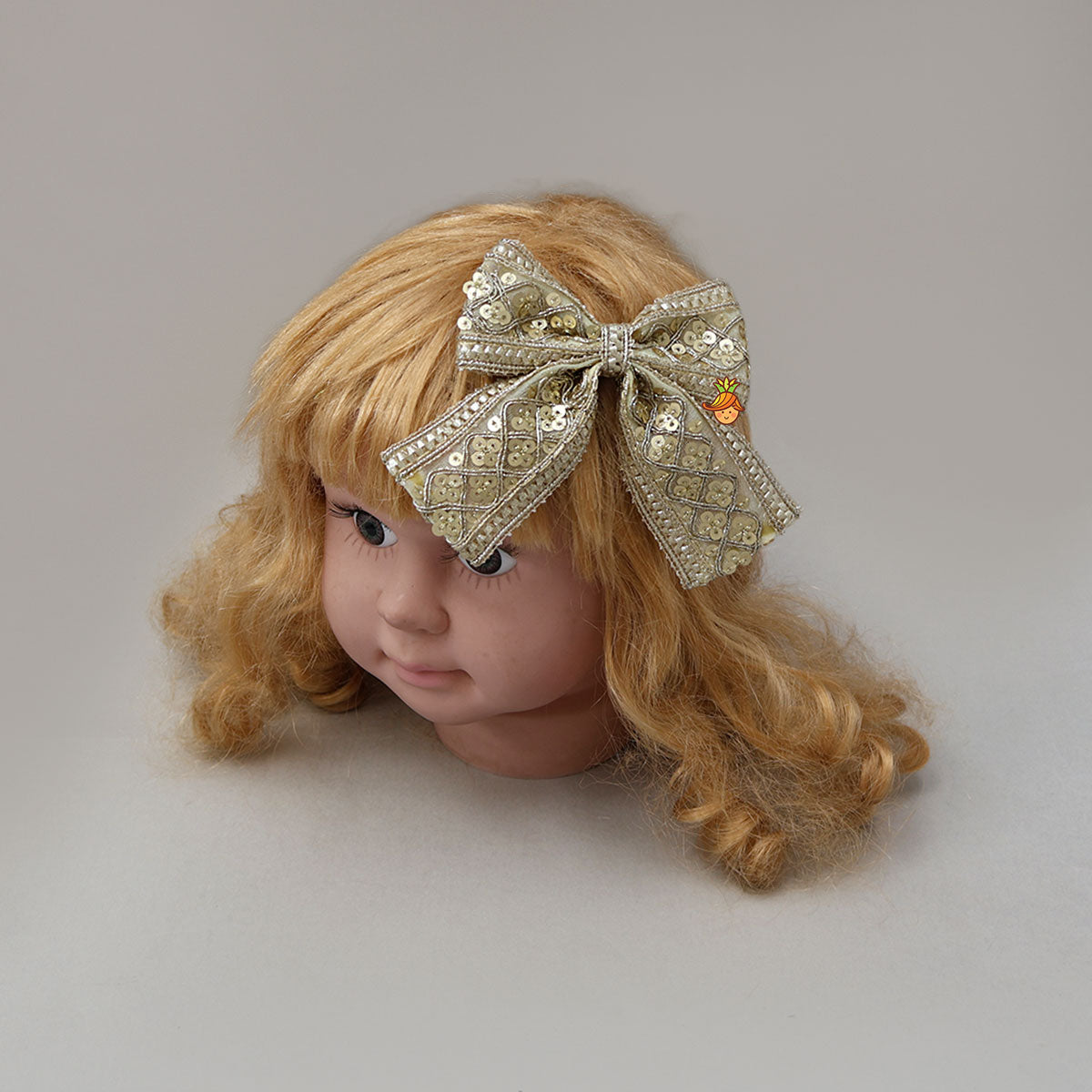 Embroidered Eye-Catching Hair Clip