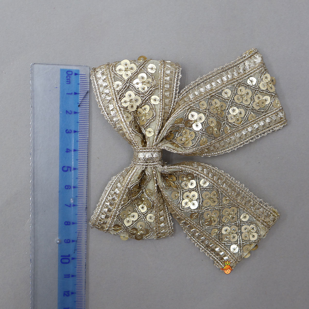 Embroidered Eye-Catching Hair Clip