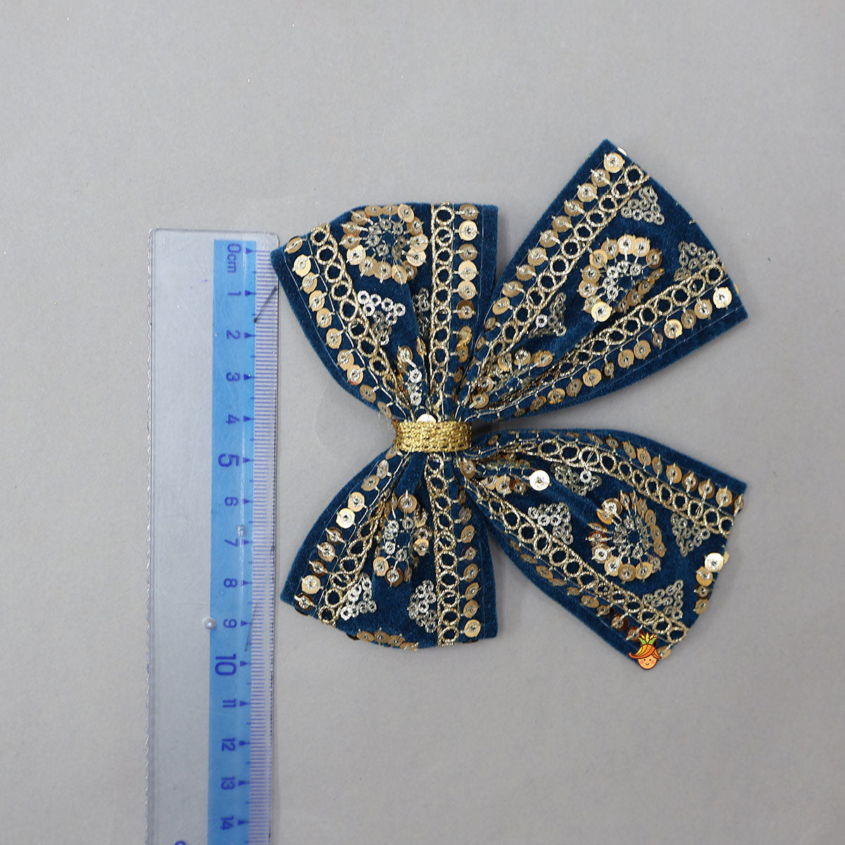 Elegant Sequins Embroidered Velvet Hair Clip