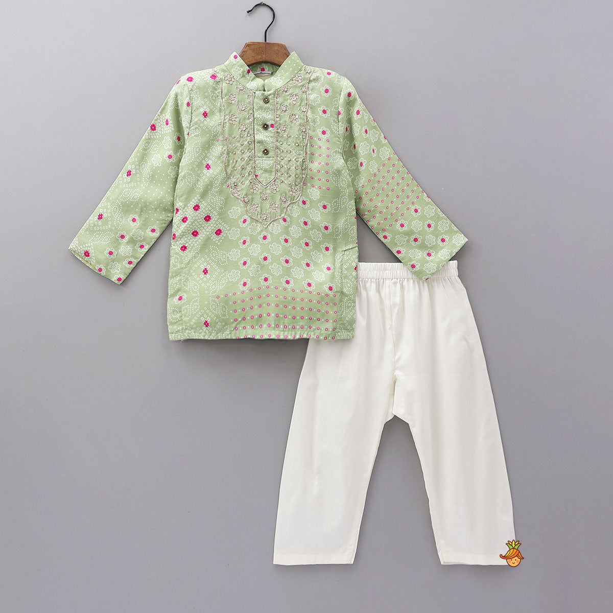 Beautiful Ethnic Printed Kurta And Pyjama