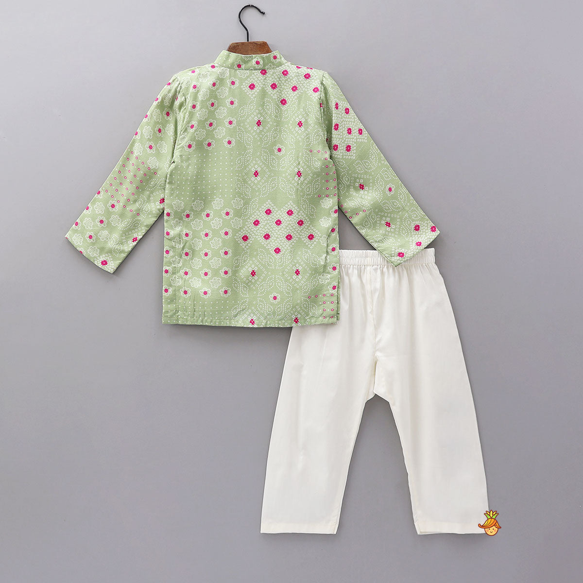 Beautiful Ethnic Printed Kurta And Pyjama