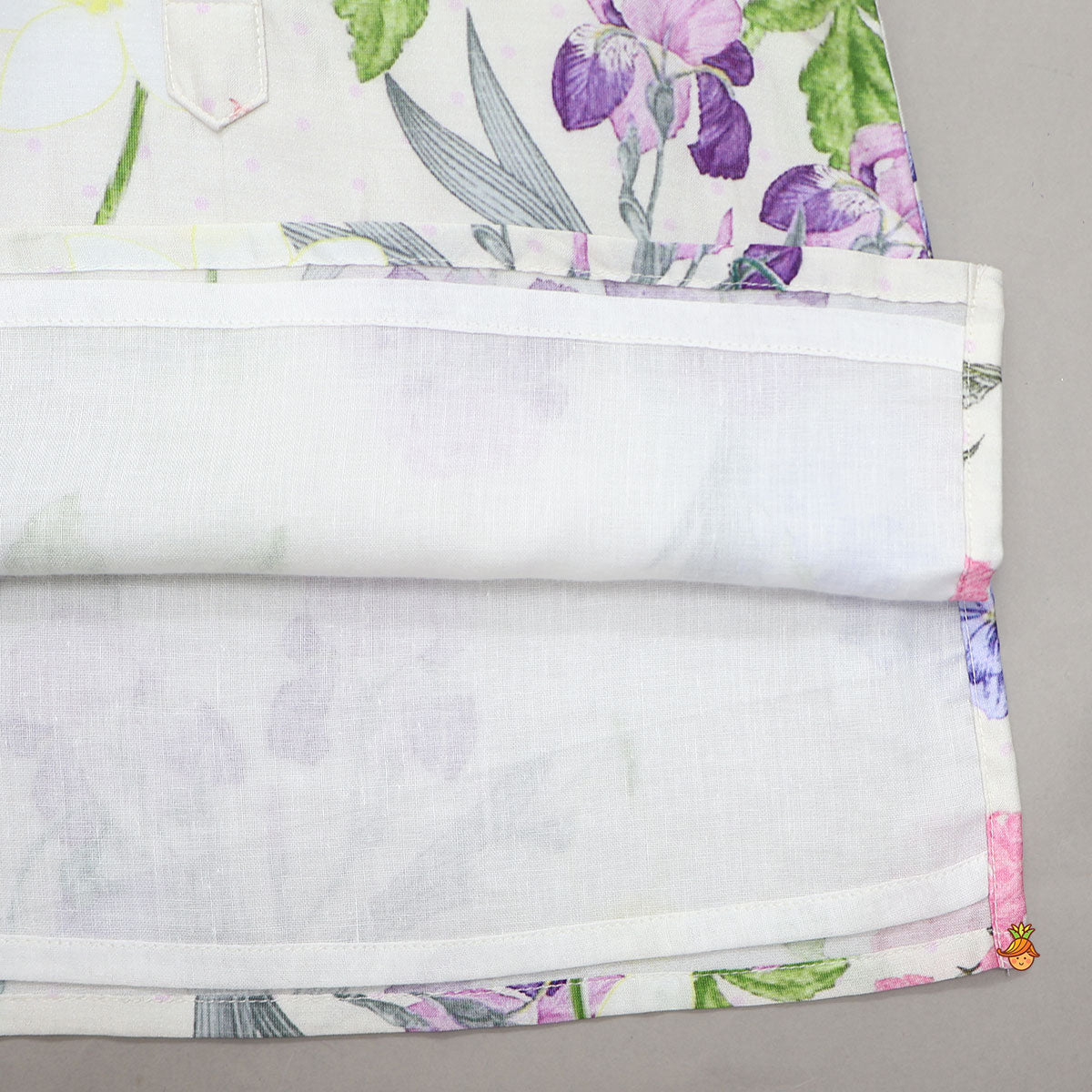 Printed Kurta With Checked Detailed Jacket And Pyjama