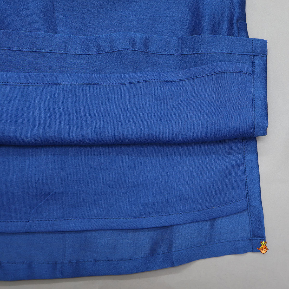 Bird Motif Embroidered Kurta And Pyjama