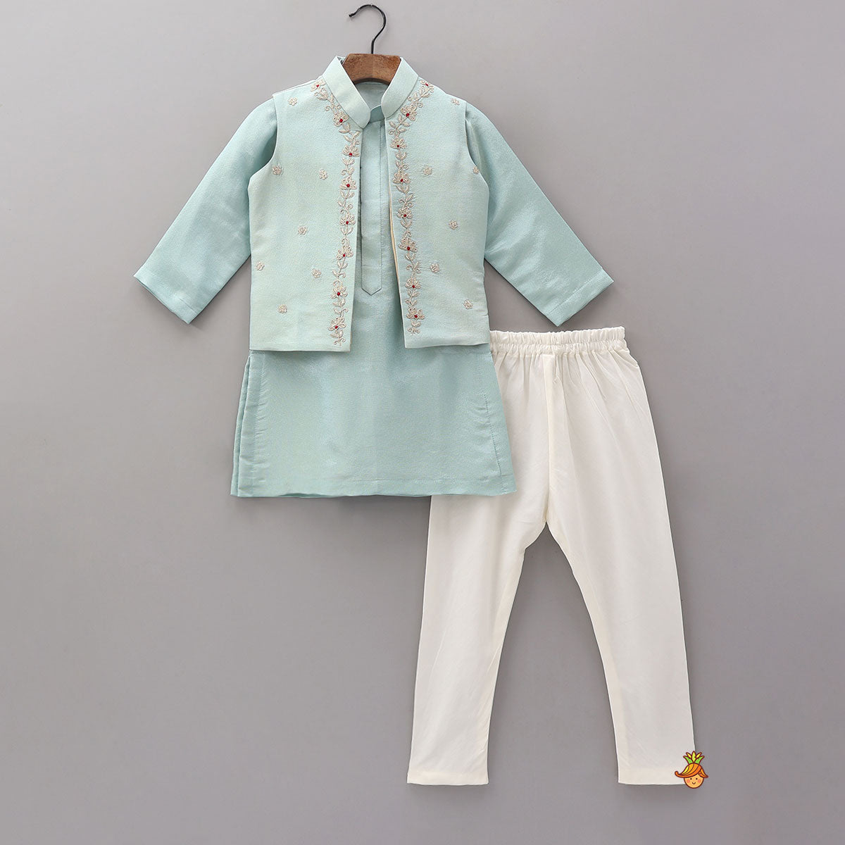 Shimmery Kurta With Open Jacket And Churidar