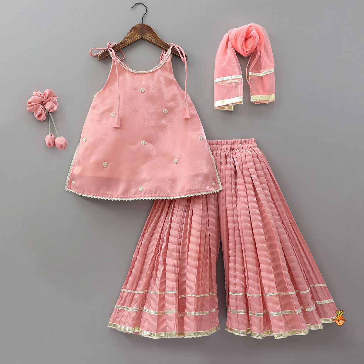 Sleeveless Kurti And Crushed Palazzo With Dupatta And Hair Tie