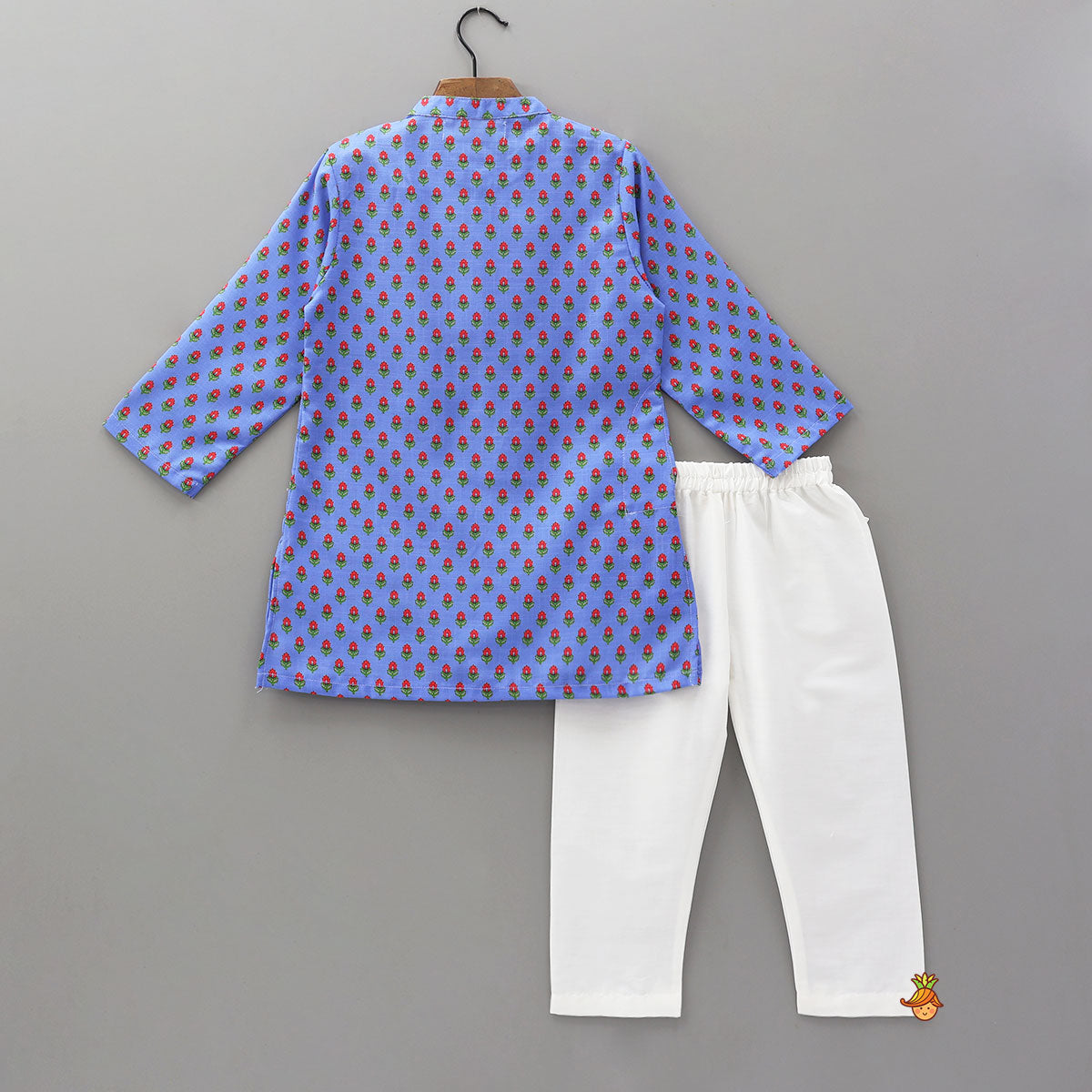 All Over Floral Print Kurta And Pyjama
