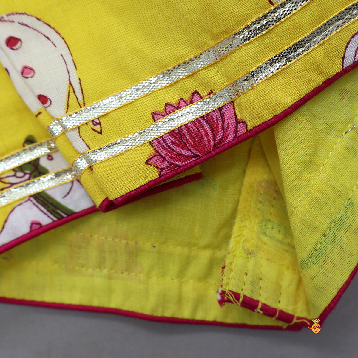 Elasticated Sleeves Top And Lehenga With Contrasting Dupatta
