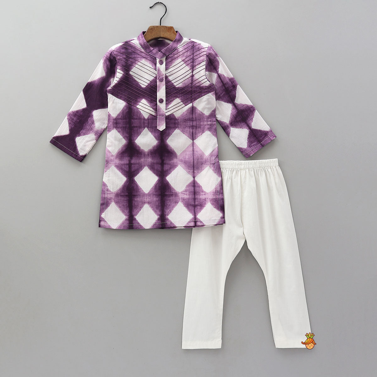 Thread Detailed Yoke Printed Kurta And Pyjama