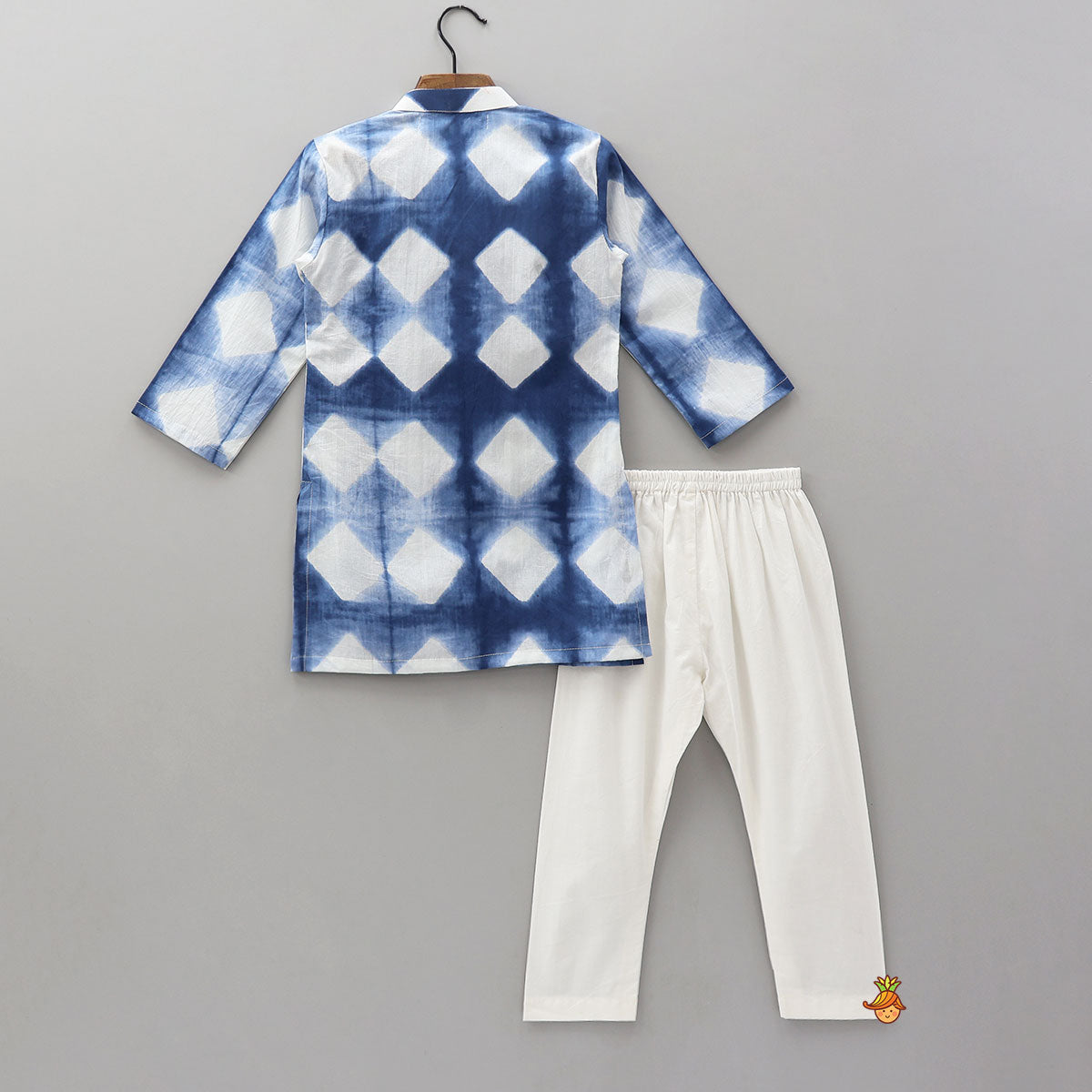 Thread Detailed Yoke Printed Ethnic Kurta And Pyjama