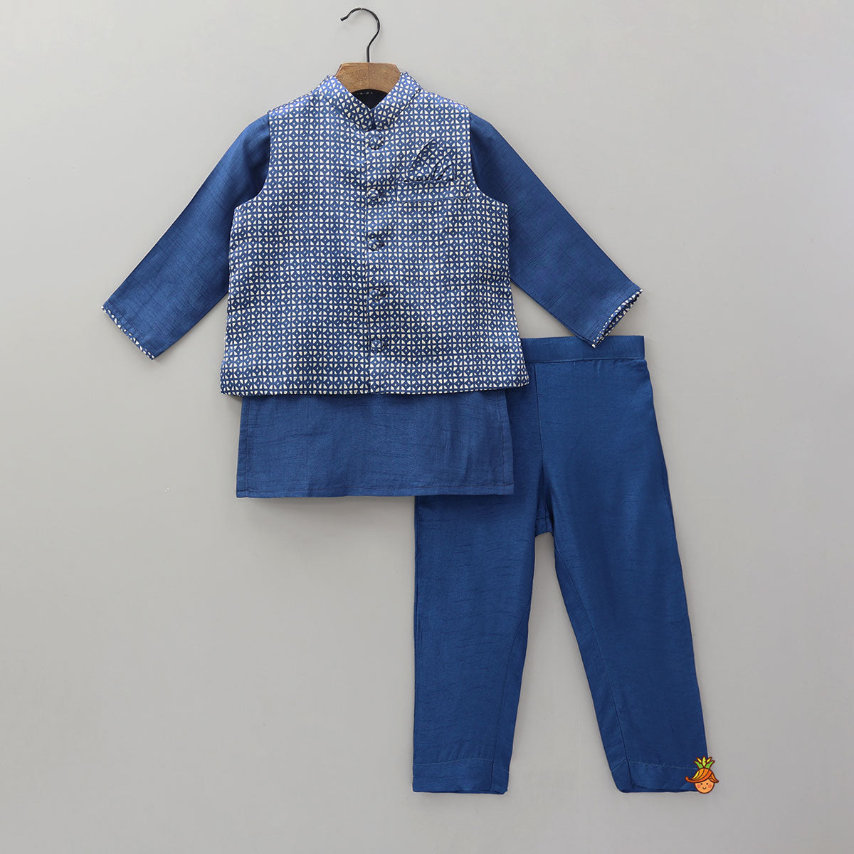 Ethnic Kurta Set With Printed Jacket And Pyjama