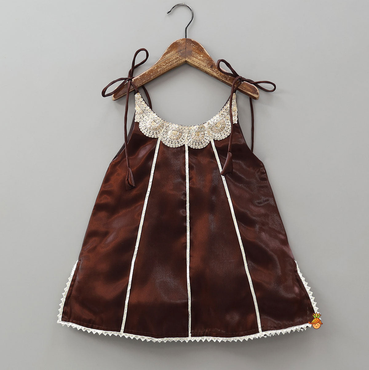 Sleeveless Sheen Kurti And Crushed Fabric Palazzo With Hair Tie