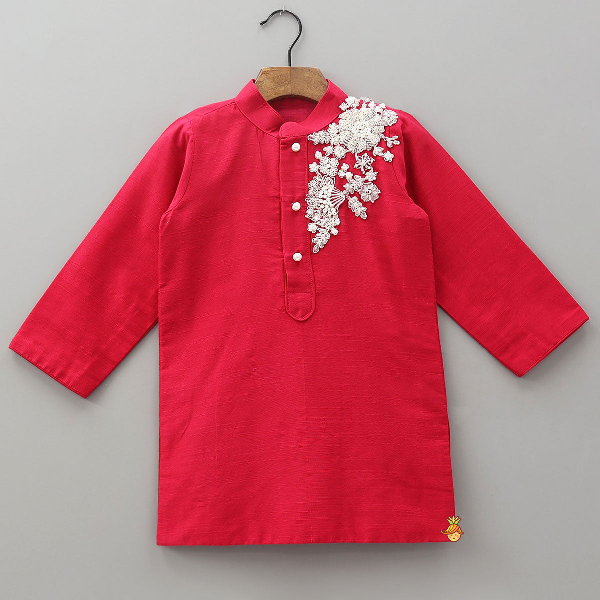 Intricately Embroidered Kurta And Dhoti